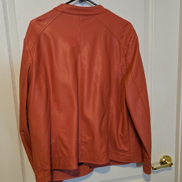 Columbia Women's Bold Orange Jacket - Picture 6 of 7